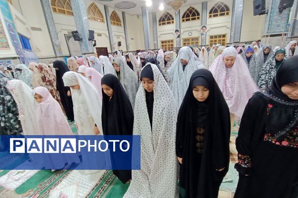 مراسم معنوی اعتکاف دانش‌آموزی دختران دبیرستان ارمغان