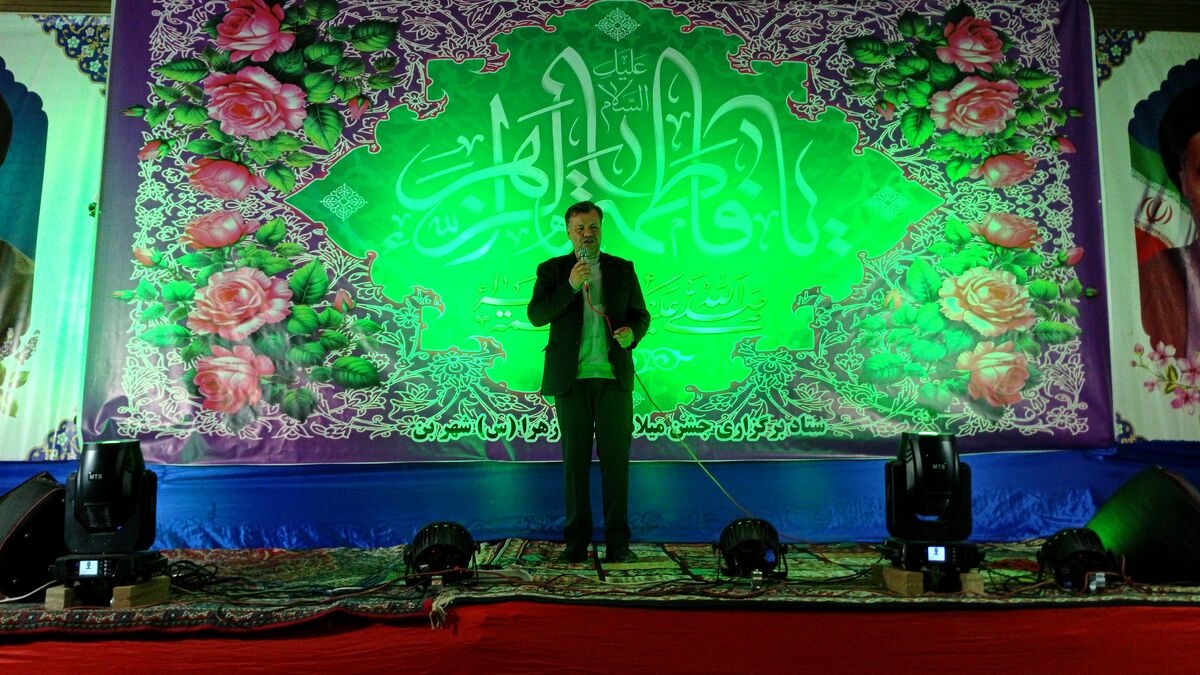 برگزاری جشن های ولادت حضرت (س) یادآور نقش بزرگ ایشان در زندگی مسلمانان است