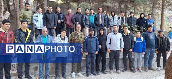 کوهپیمایی گروه پیشتازان مدرسه شهید فهمیده ناحیه یک کرج 