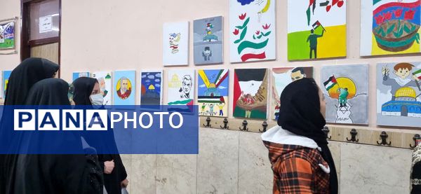 افتتاحیه نمایشگاه فرهنگی هنری هفته ماها