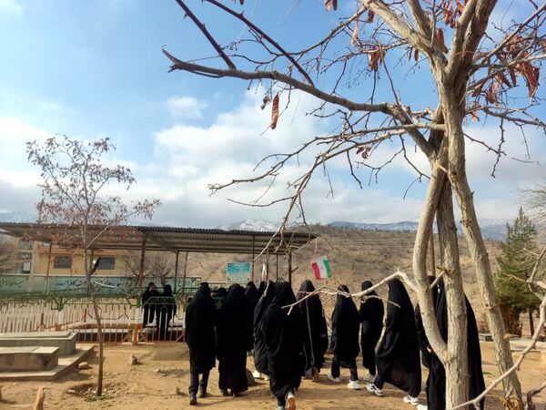قاب‌های ماندگار در کنار شهید منطقه میانکوه