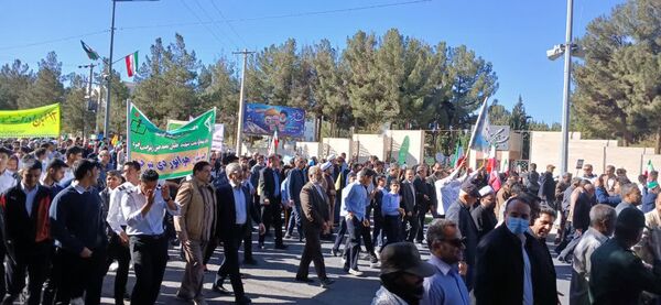 ۱۳ آبان؛ روزی که فریاد استقلال ملت ایران در تاریخ ماندگار شد