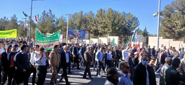 ۱۳ آبان؛ روزی که فریاد استقلال ملت ایران در تاریخ ماندگار شد
