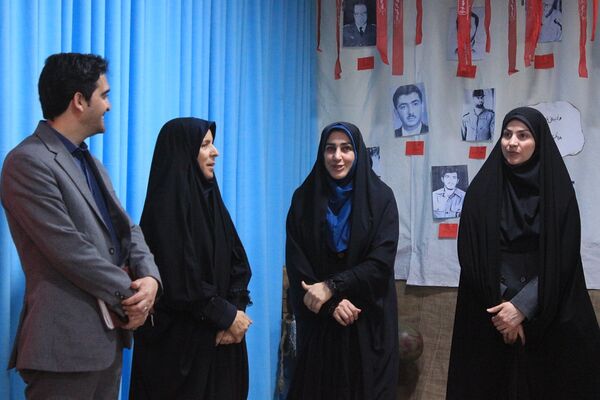 افتتاحیه «مدرسه انقلاب» در مدرسه تقوی‌پیشگان بهارستان‌دو