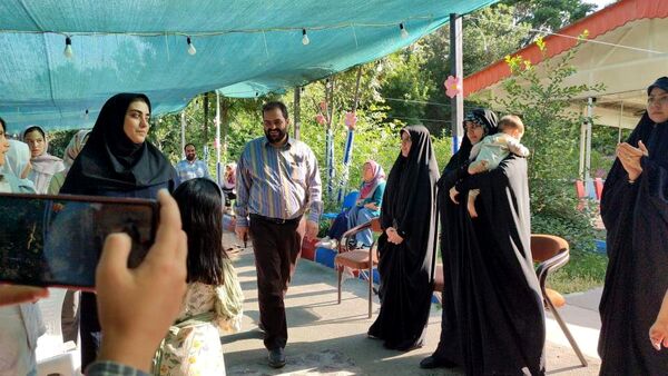 اردوی مادر دختری دانش‌آموزان ناحیه یک مشهد به‌مناسبت روز خانواده