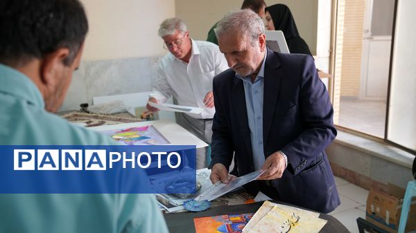 مرحله کشوری تحویل آثار چهل‌ و دومین جشنواره فرهنگی و هنری فردا در اصفهان 