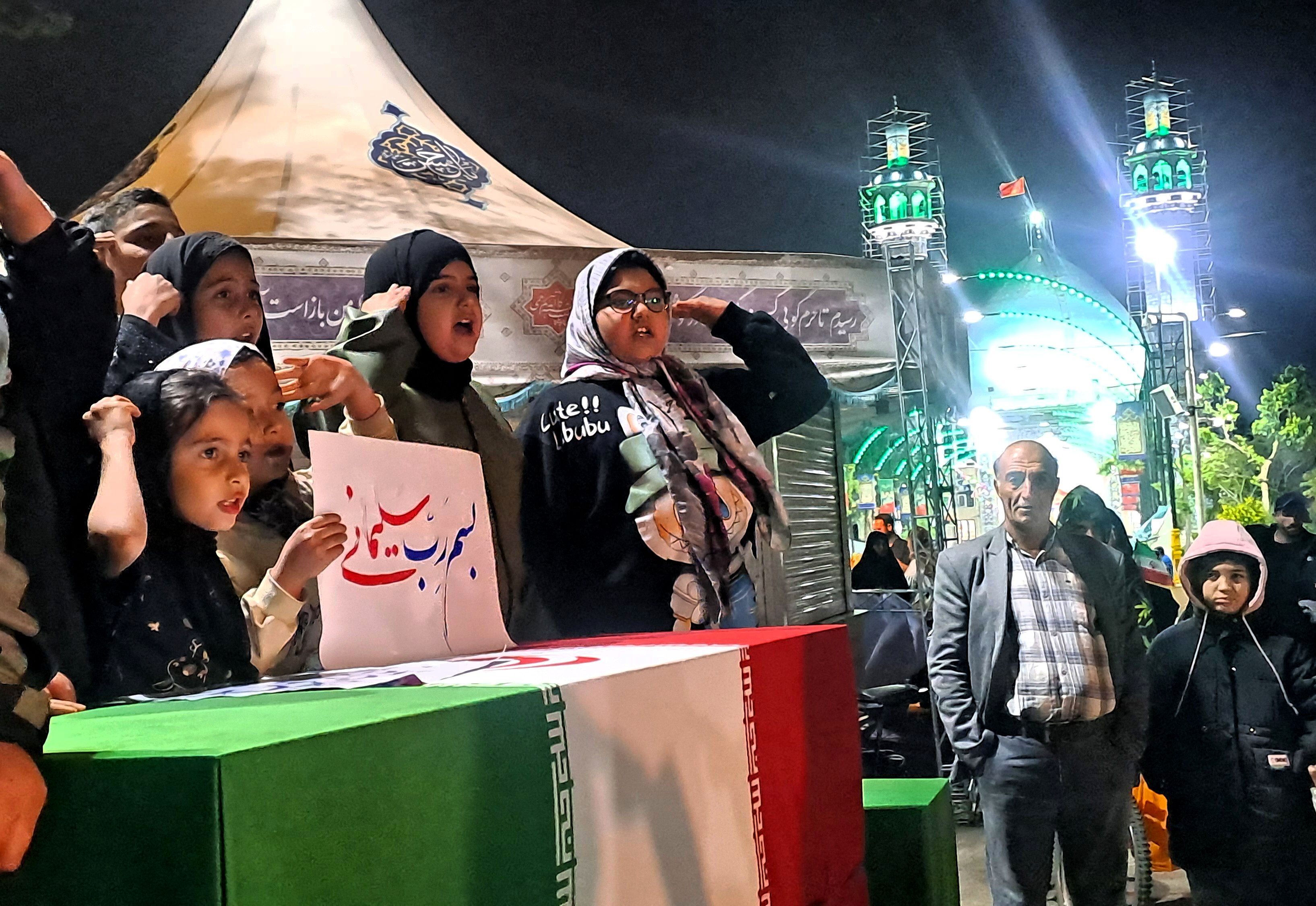 برپایی موکب پاتوق «نوجوانان مبارزِ » ناحیه 4 کرج 