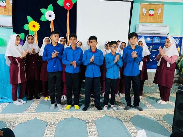 مراسم بزرگداشت مقام معلم در جزیره هرمز