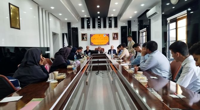 نشست مدیرکل آموزش و پرورش گلستان با شورای دانش‌آموزی بندرترکمن