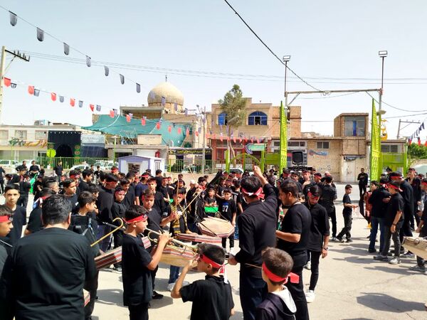 اجتماع بزرگ احلی من العسل در شهرستان برخوار