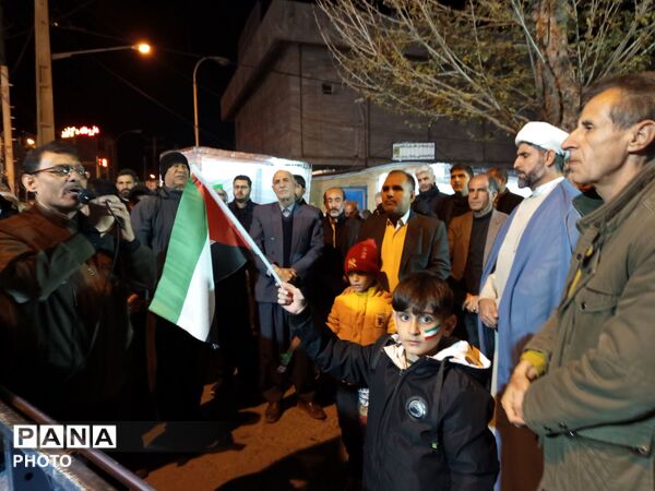 حضور در صحنه و تداوم حفظ وحدت ملی 
