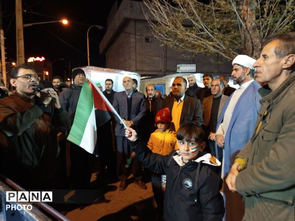 حضور در صحنه و تداوم حفظ وحدت ملی 