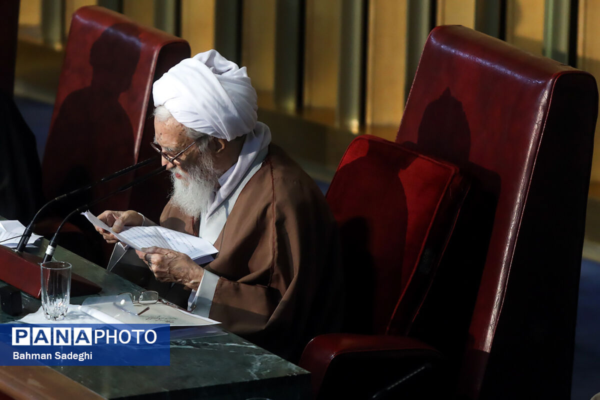 انتخاب رهبر جدید انقلاب اسلامی اثرات سرنوشت‌سازی در تحقق اهداف متعالی اسلامی خواهد داشت