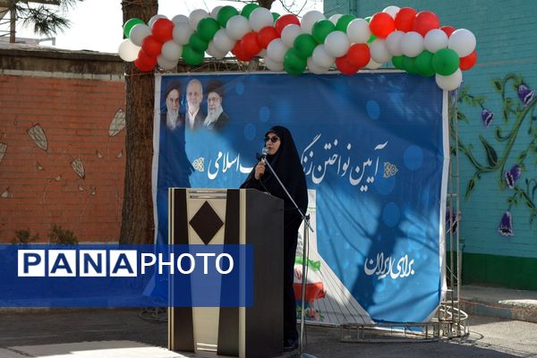 طنین زنگ انقلاب در بهارستان‌دو 