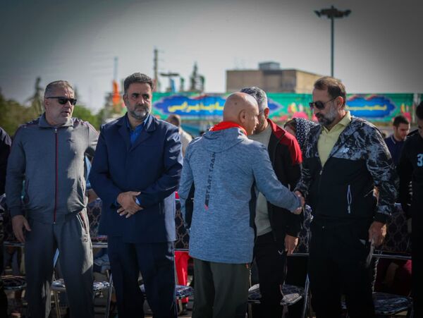 همایش پیاده‌روی خانوادگی در محمدشهر کرج 