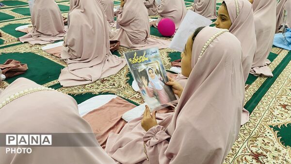 جشن ولادت حضرت معصومه(س) دختران دبستان عصمت