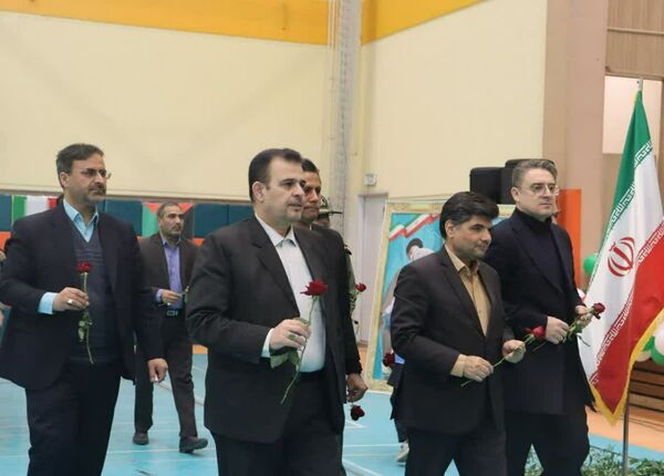 آیین استانی نواختن زنگ انقلاب استان خراسان رضوی در ناحیه ۵ مشهد