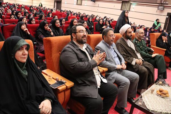 برگزاری جشن روز دختر با همکاری کانون خدمت رضوی و نهادهای آموزشی در منطقه 14 تهران 