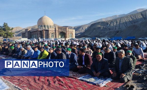  نماز عید سعید فطر در جوار شهدای شهر بار