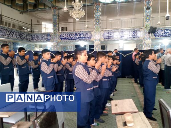 برگزاری اولین نماز جماعت سال تحصیلی جدید دبستان حضرت قاسم ابن الحسن (ع)