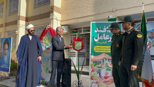 بزرگداشت هفته پدافند غیر عامل در دبیرستان شاهد هاجر