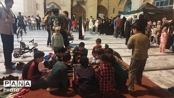 حال و هوای کودکان نیشابوری در هفتاد و دومین شب از اجتماعات مردمی نیشابور 