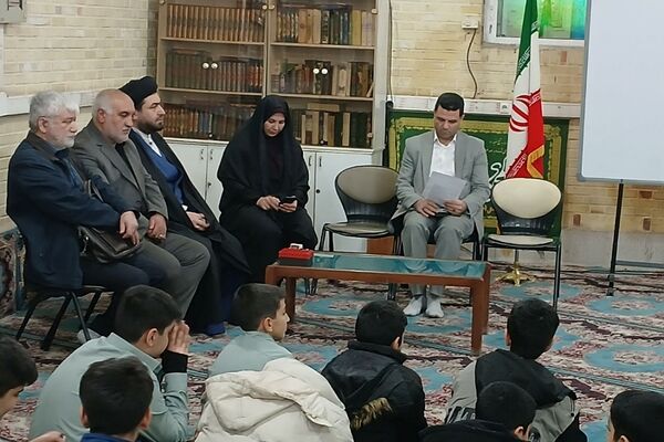تبیین دستاوردهای ایران اسلامی در دبیرستان شهید بهشتی ناحیه 2 شهرری 