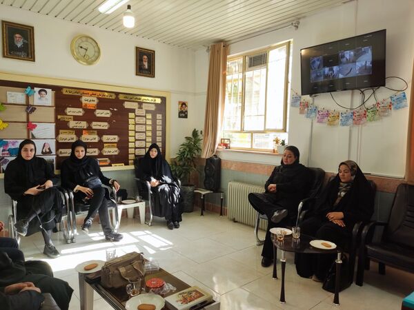اولین جلسه انجمن اولیا و مربیان در دبستان رضای ۸ طرقبه شاندیز
