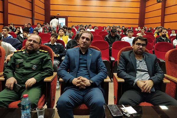 همایش موفقیت در کنکور سراسری در بهارستان‌2