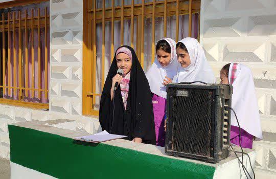جشن شکوفه‌ها در دبستان شهید رجایی ایزدشهر