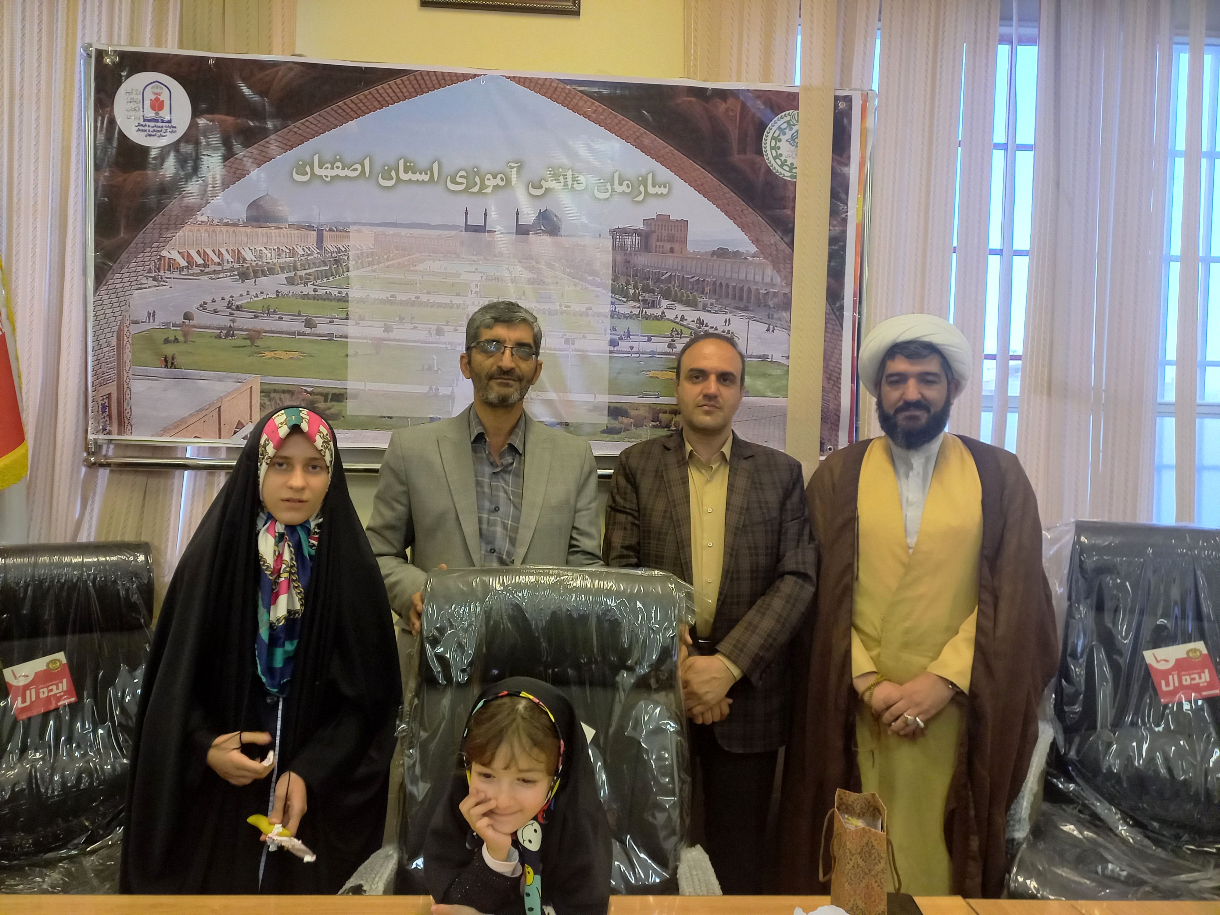 قدردانی از مدارس فعال در موضوع عفاف و حجاب