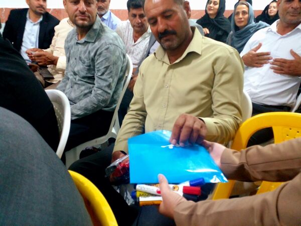 جلسه انجمن اولیا و مربیان در دبیرستان نمونه دولتی مهرورزان خواف