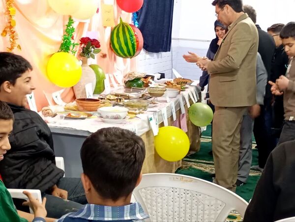 جشنواره تغذیه سالم و سلامت در دبستان پسرانه فضیلت کاشمر