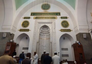 گام‌های نوجوانان در مسیر یادگارهای پیامبر (ص)