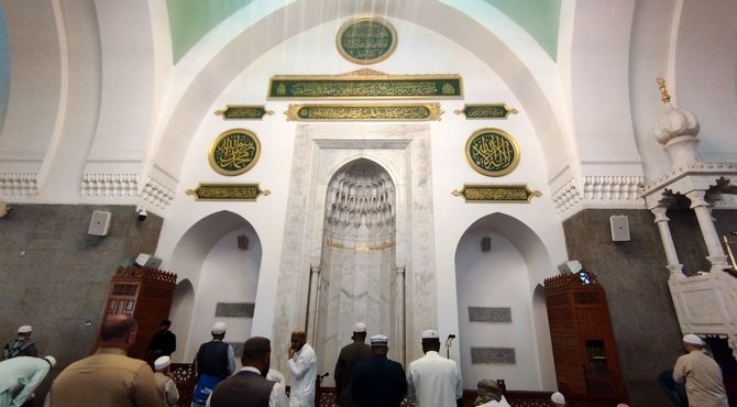 گام‌های نوجوانان در مسیر یادگارهای پیامبر (ص)