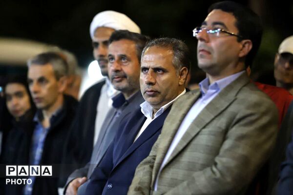 حضور مدیرکل آموزش و پرورش آذربایجان شرقی در هشتادوهشتمین تجمع شبانه‌روزی میدان ساعت