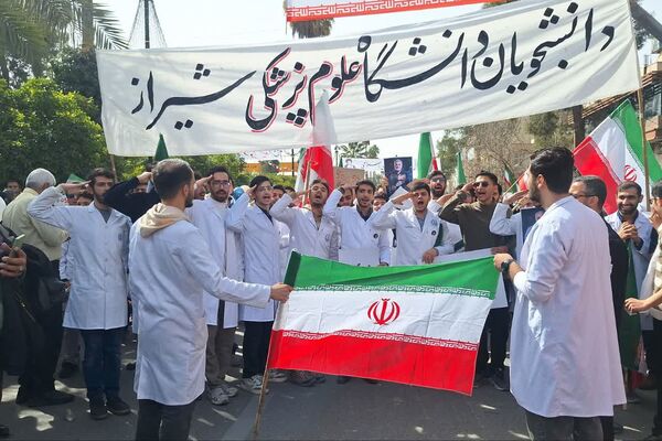 برخیز که فجر انقلاب است امروز