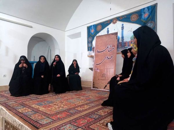 برگزاری مشاعره مهدوی در خانه شعر و ادب یزد