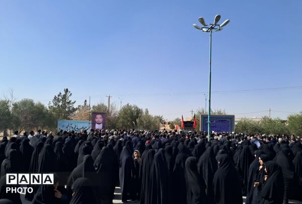 تشیع پیکر مطهر شهید پاسدار محمد صادق نظافتی در کاشمر 