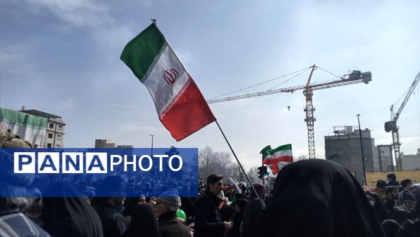 راهپیمایی باشکوه ۲۲ بهمن در مشهد مقدس