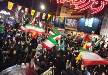 مردم همدان هر شب استوارتر از قبل در خیابان‌ها