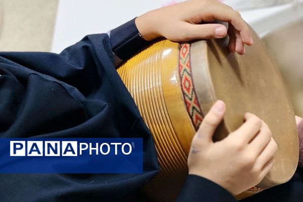 هفته فرهنگی و هنری «ماها» در دبیرستان فرزانگان۱