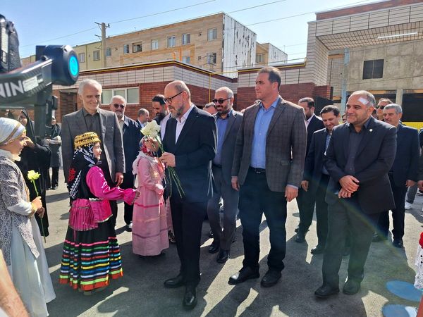 افتتاح 2 مدرسه جدید در شهرک وحدت نگارستان  در البرز 