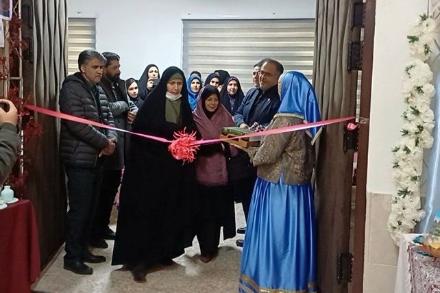 جشنواره رنگ و فرهنگ در کانون شهید آوینی فشافویه؛تجلی هویت و هنر ایرانی