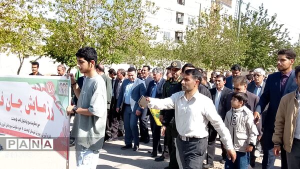 حضور پرشور اقشار مختلف مردم در رزمایش جان فدا شهرستان کوهدشت