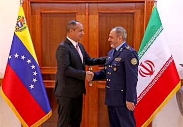 امیر نصیرزاده: ایران با تمام توان از دولت مشروع ونزوئلا حمایت می‌کند