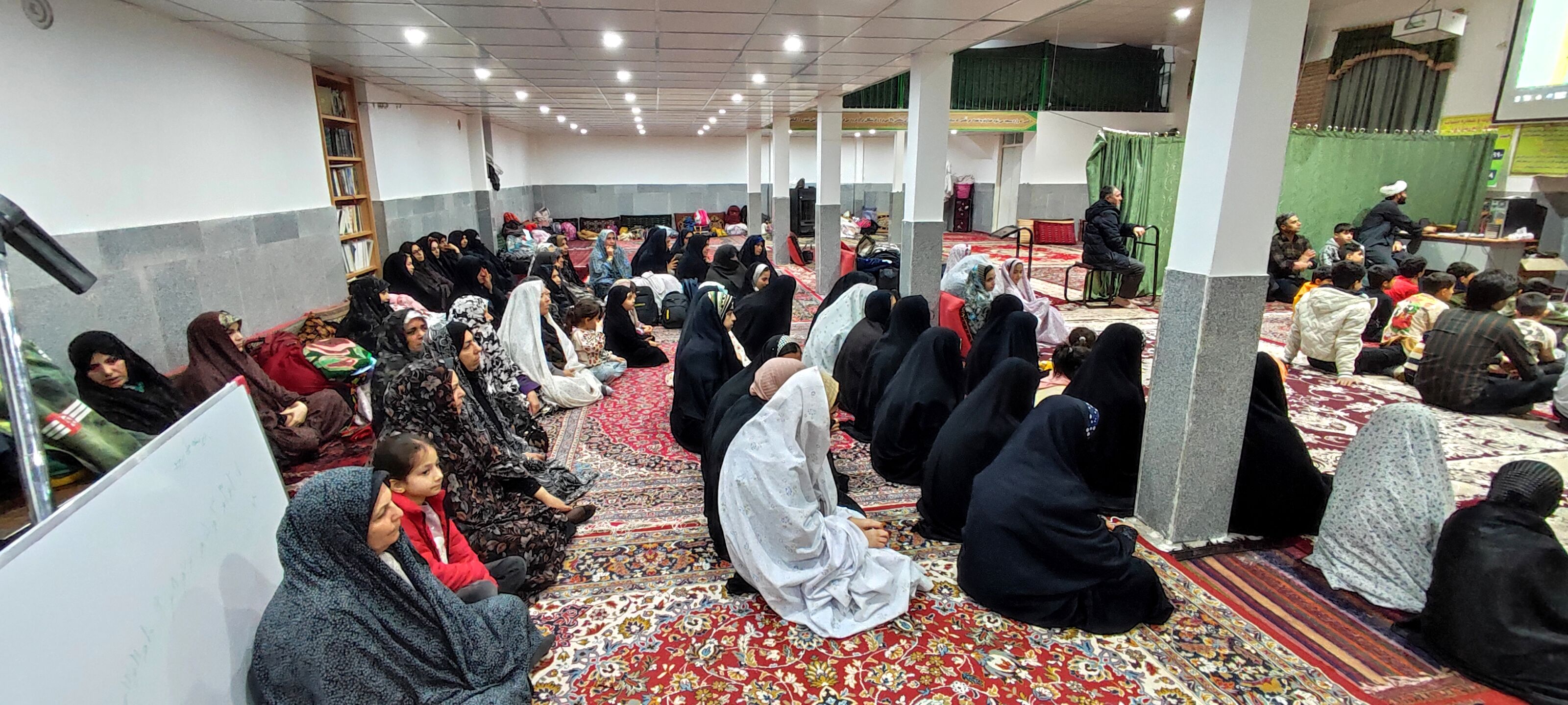 حضور ۷٠ دانش‌آموز  معتکف در مسجد امام رضا(ع)، رضا آباد شرقی شیروان
