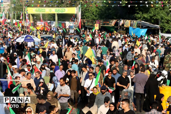 قاب های دیدنی از موکب آرمانی منطقه ۶ در مهمانی ده کیلومتری عید غدیرخم