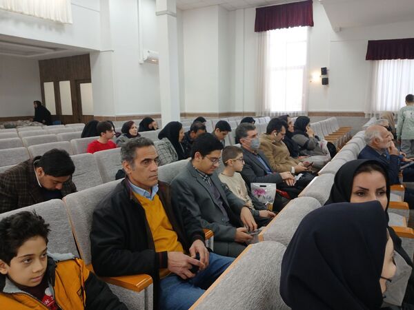 آیین تکریم و تجلیل از پژوهشگران برتر ناحیه۶