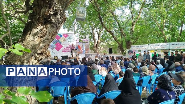 جشنواره توت سفید در هوراند